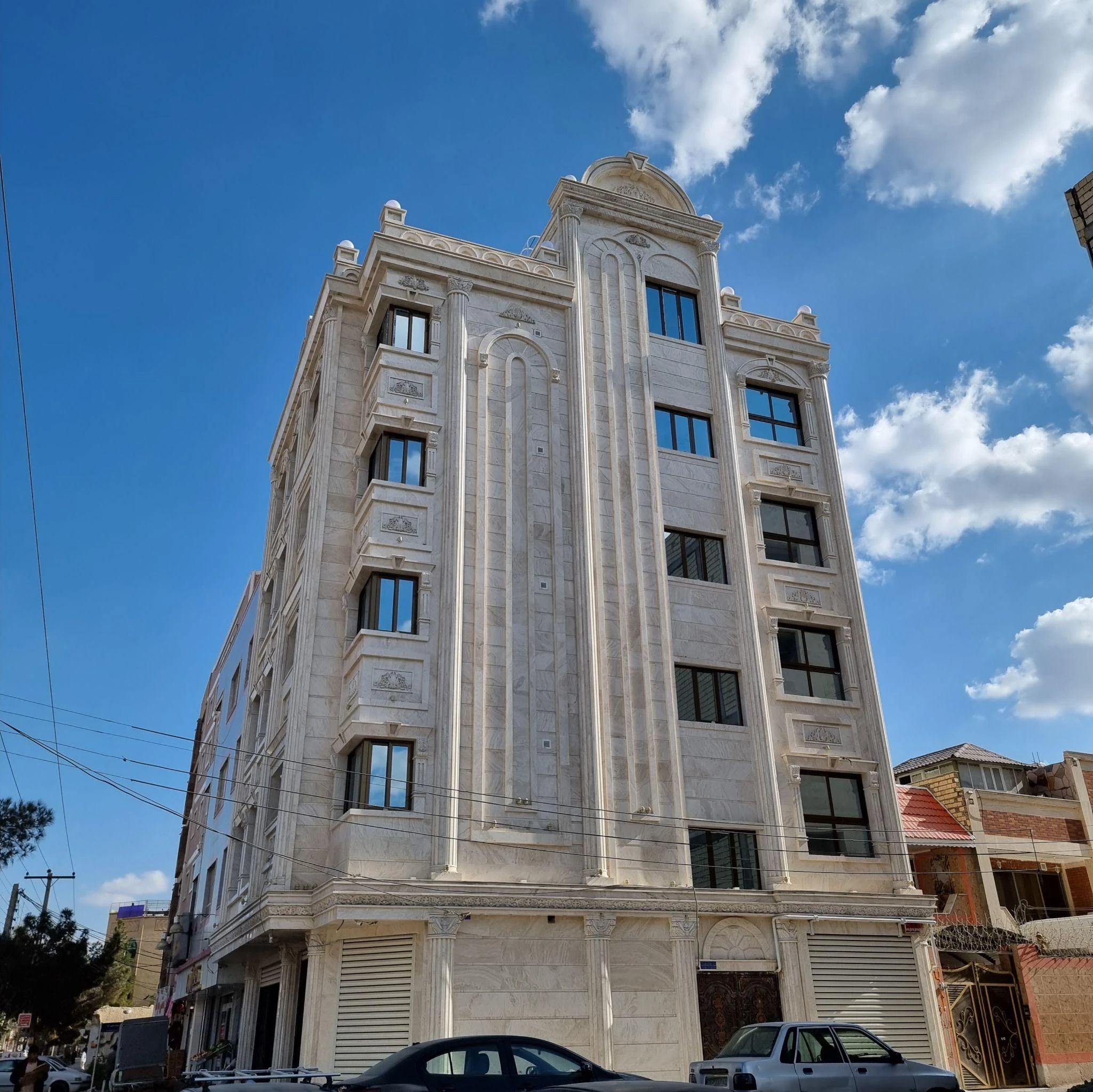 شرکت الماس پنجره عایق انرژی تولیدی عباسی
