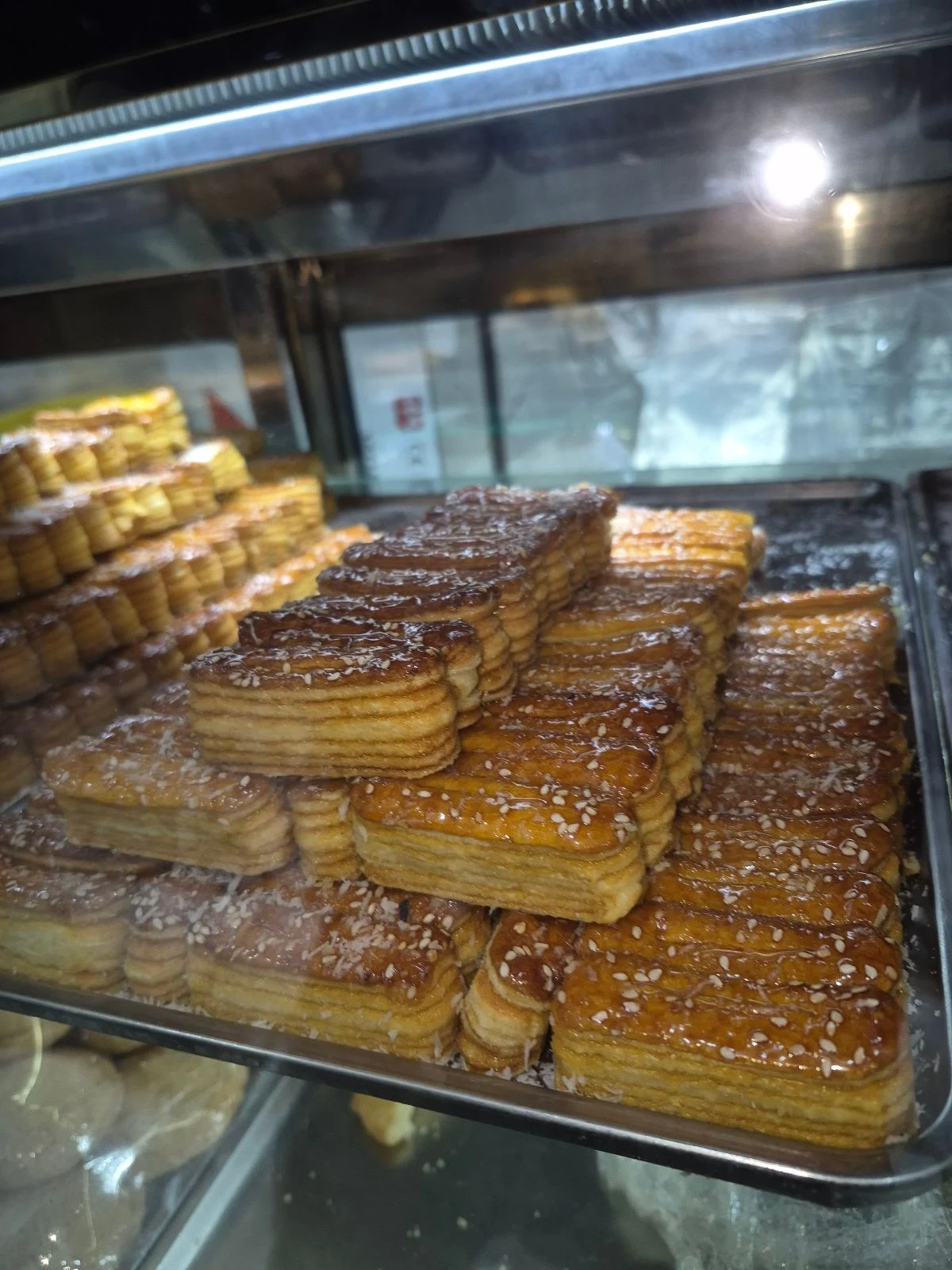 شیرینی و کلوچه سنتی کماچ - تصویر 2