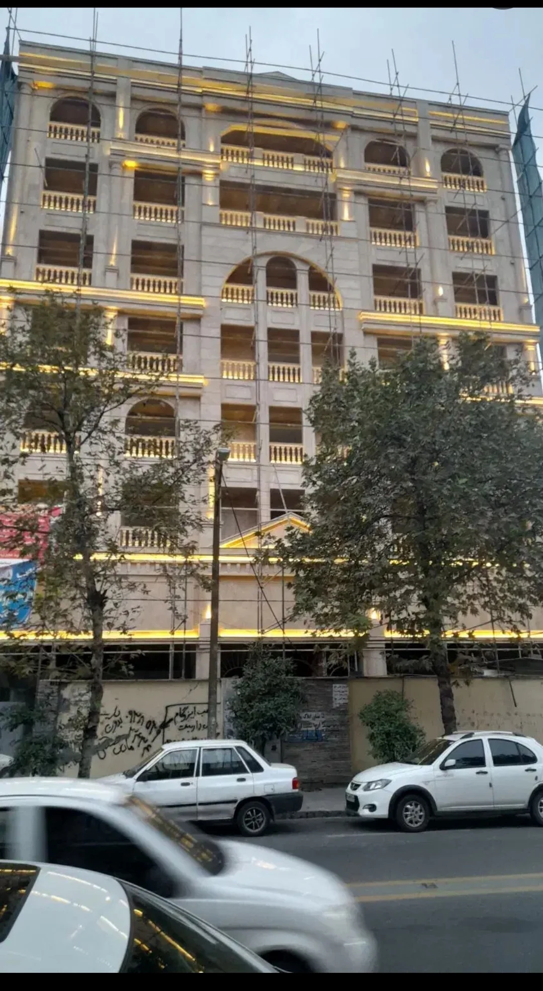 کلبه برق - تصویر 5