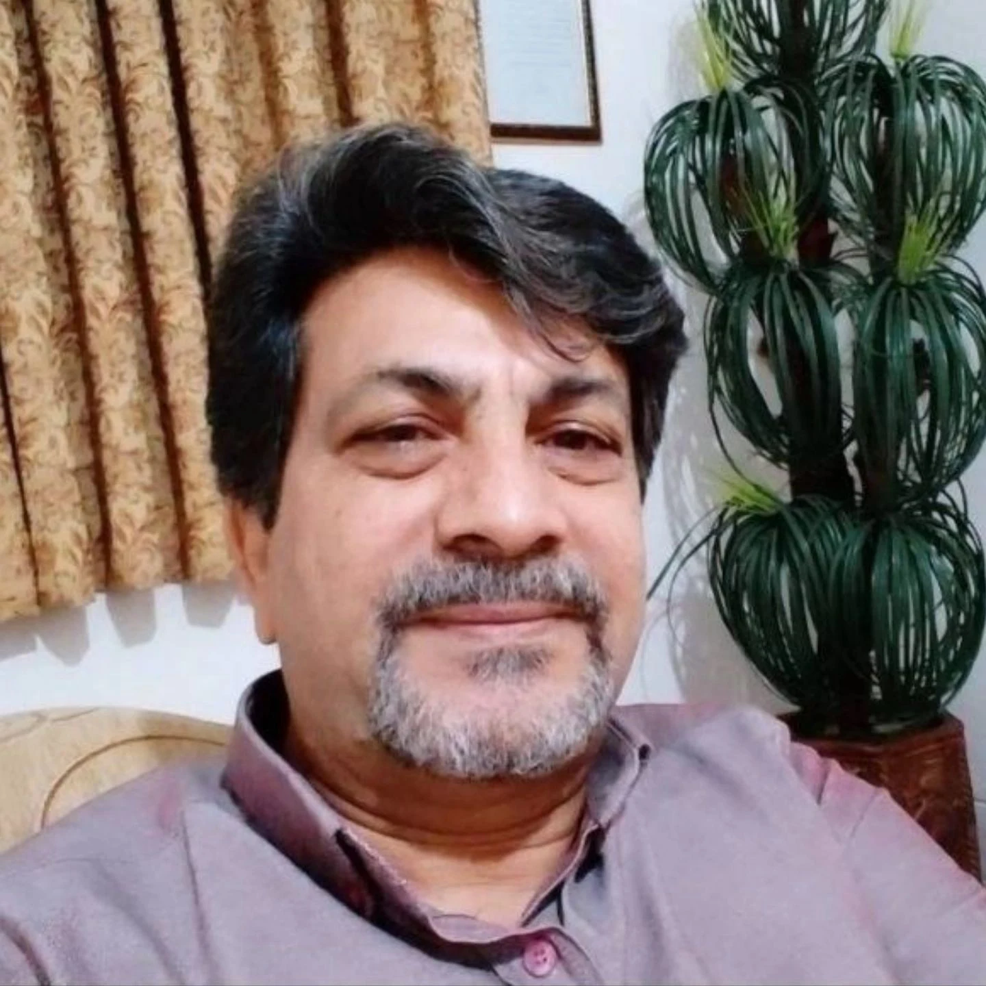 دکتر غلام نبی اکاتی متخصص روانشاس بالینی
