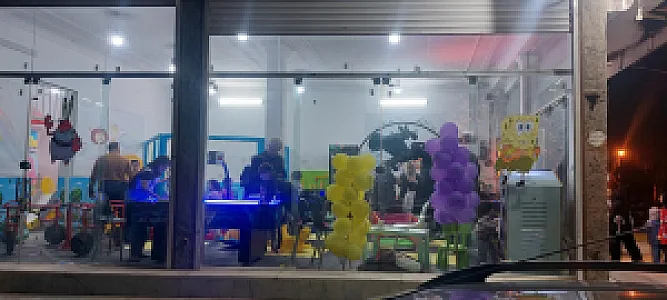 اتاق فرار رد روم