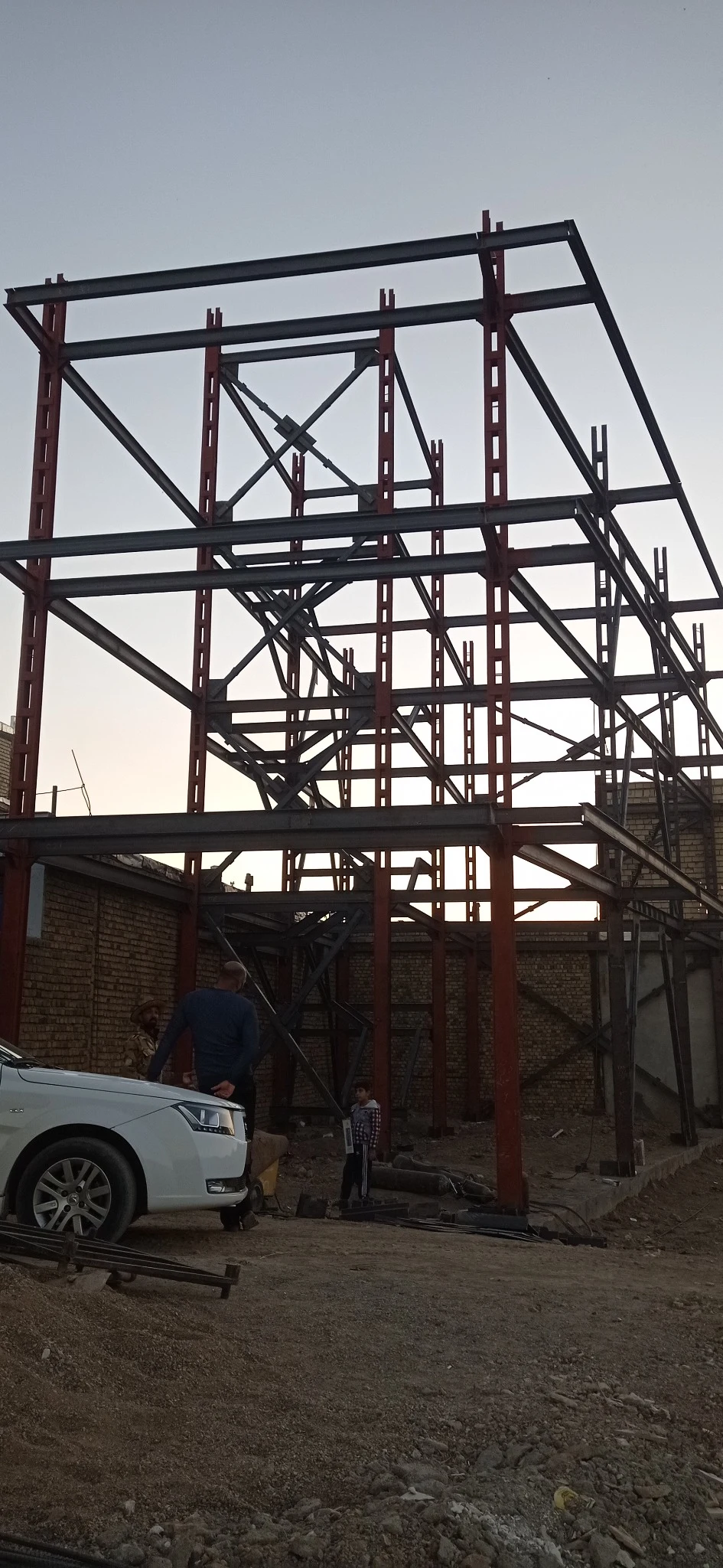 جوشکاری اسکلت فلزی علی میرزاده