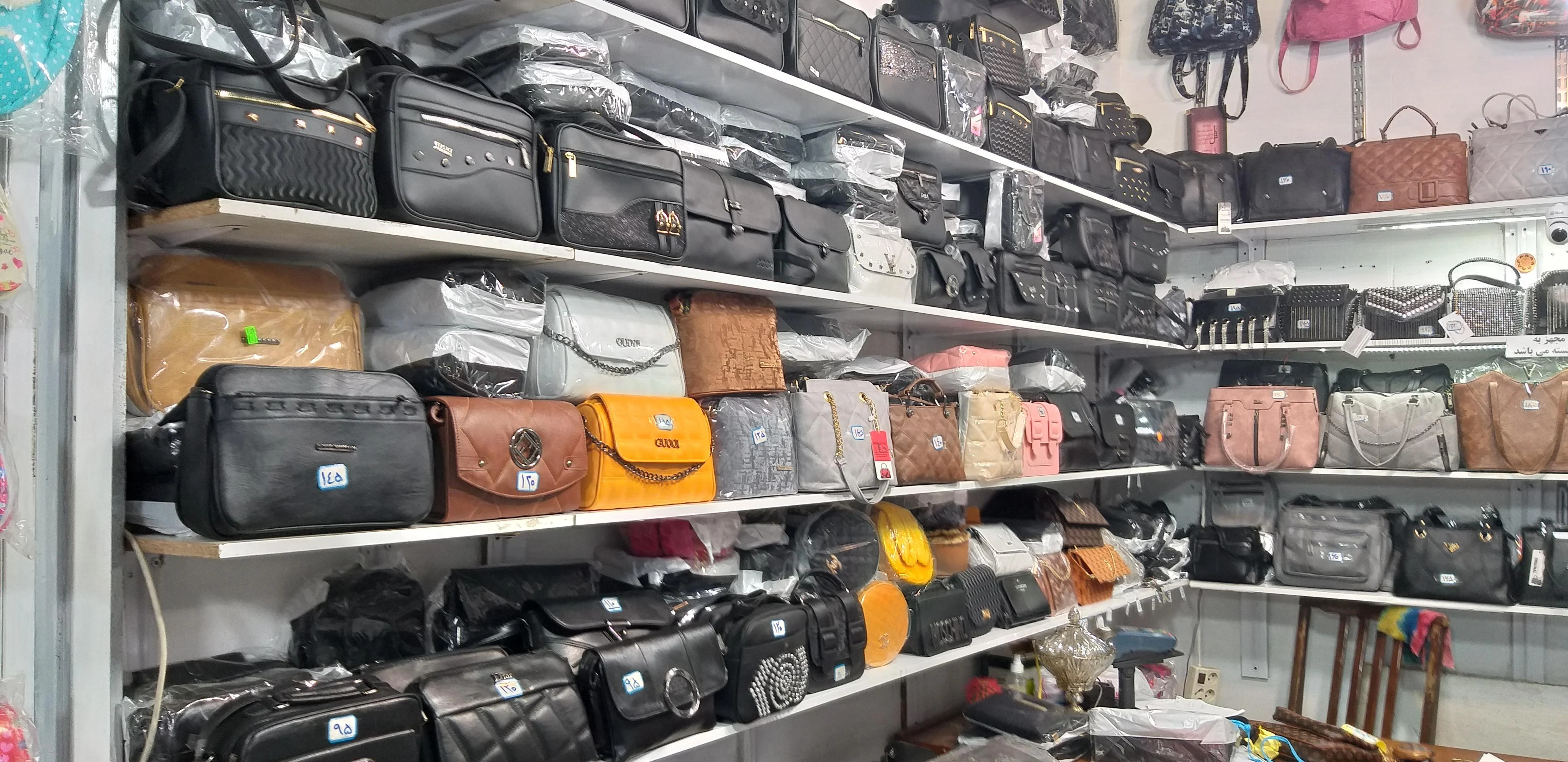 کیف و کفش مستوفی - تصویر 2