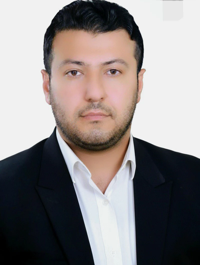 وکیل حسین منوچهر