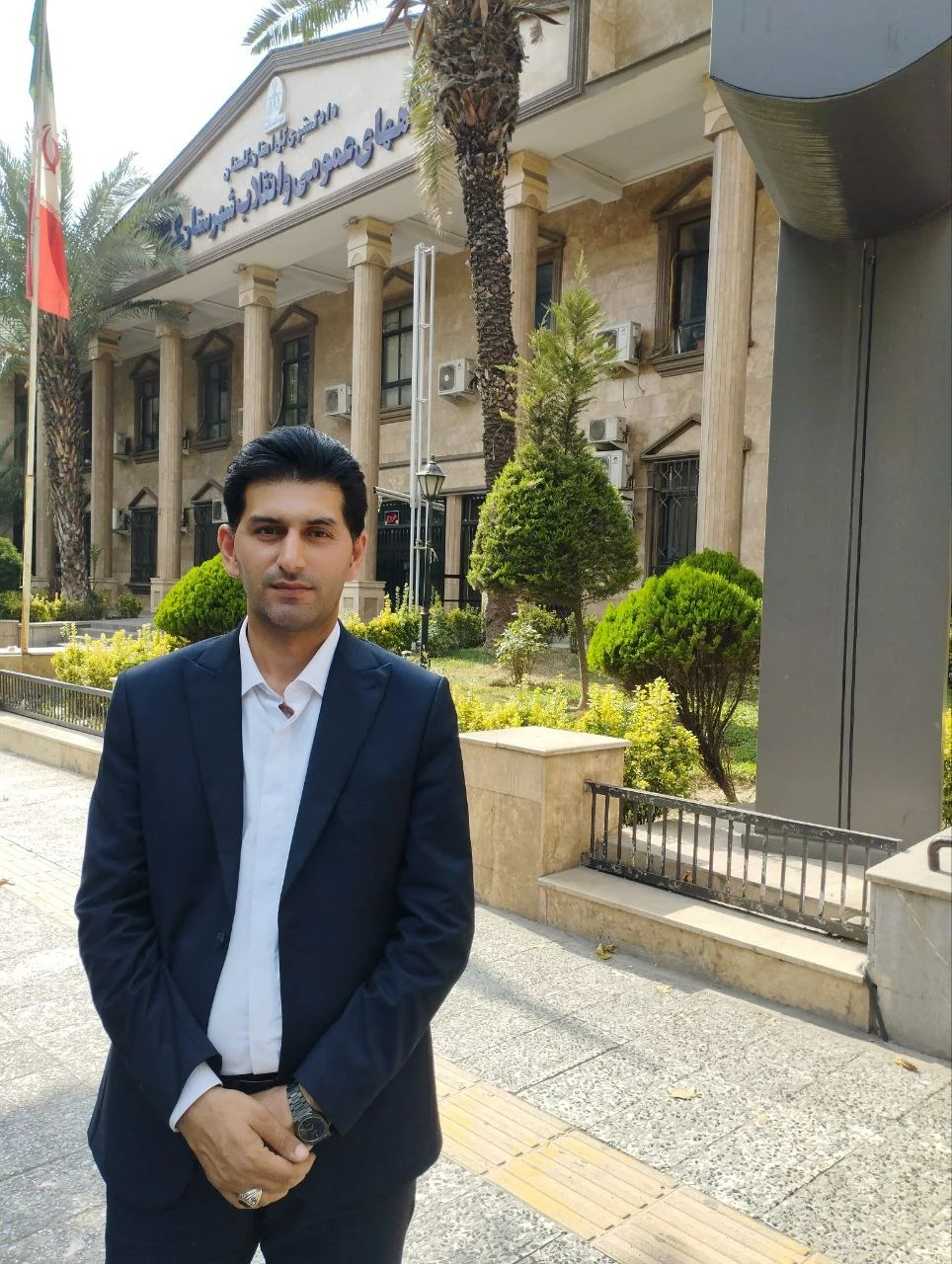 وکیل دادگستری و مشاور حقوقی احسان مالی