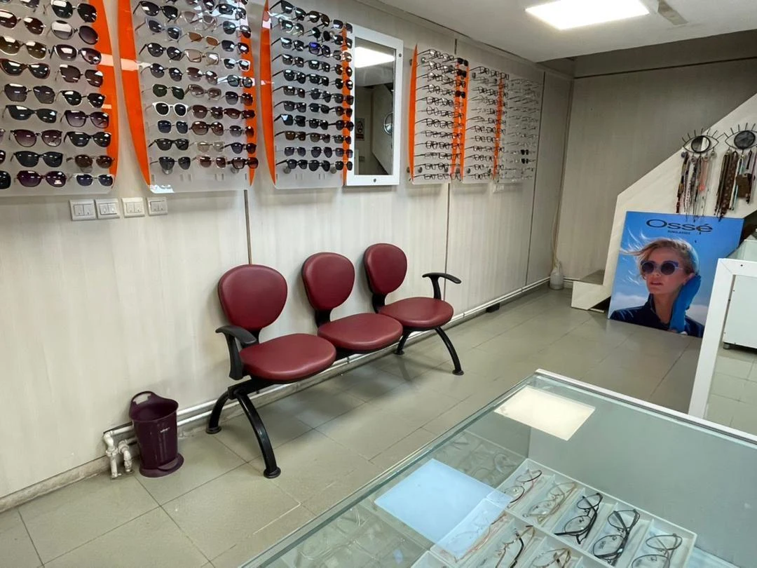 عینک نور بینایی سنجی و عینک فروشی - تصویر 3