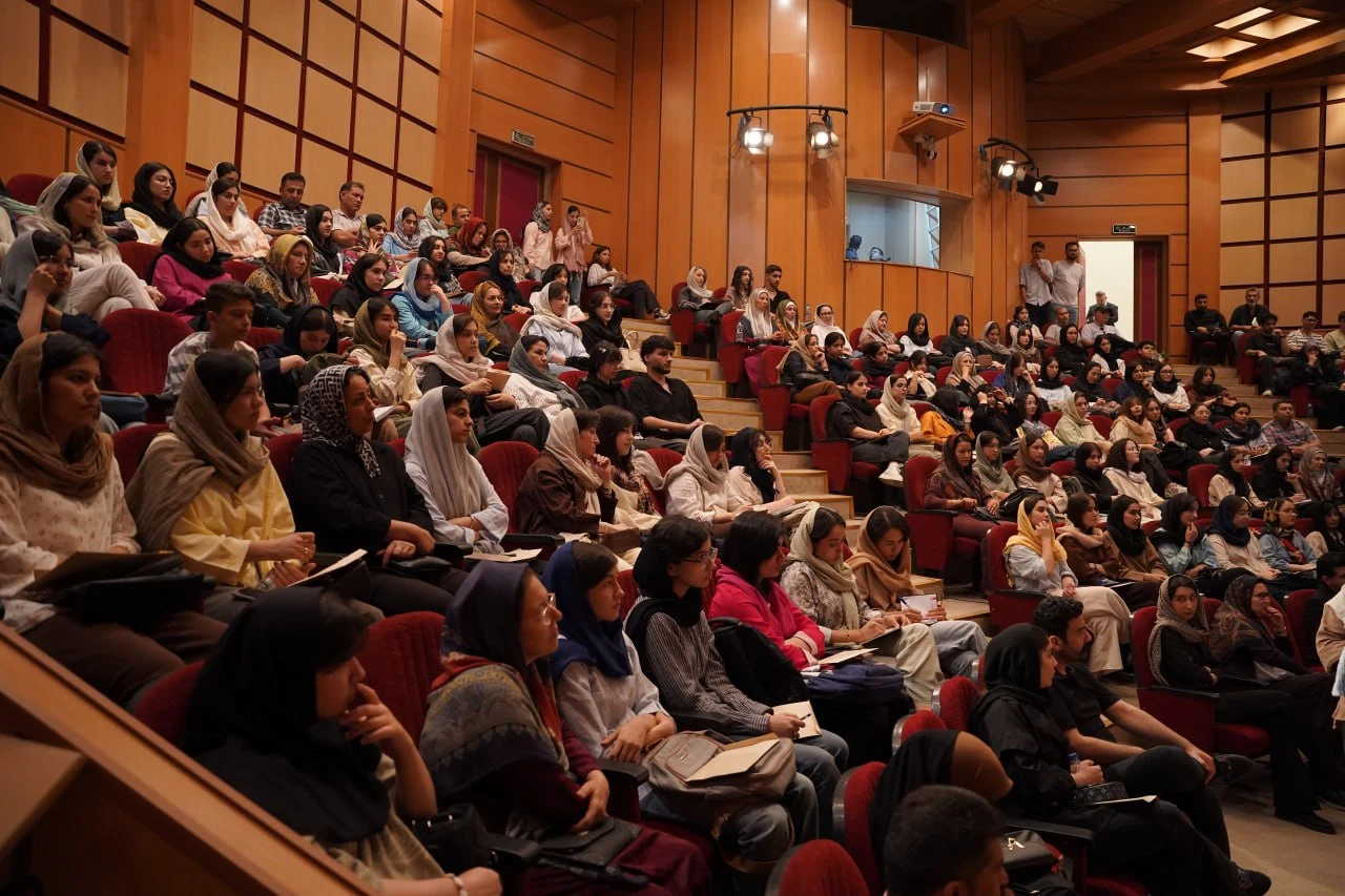 مشاوره کنکور و امتحانات نهایی دکتر آقایی