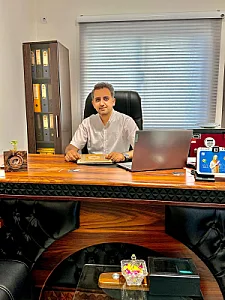 وکیل کامران کیانی