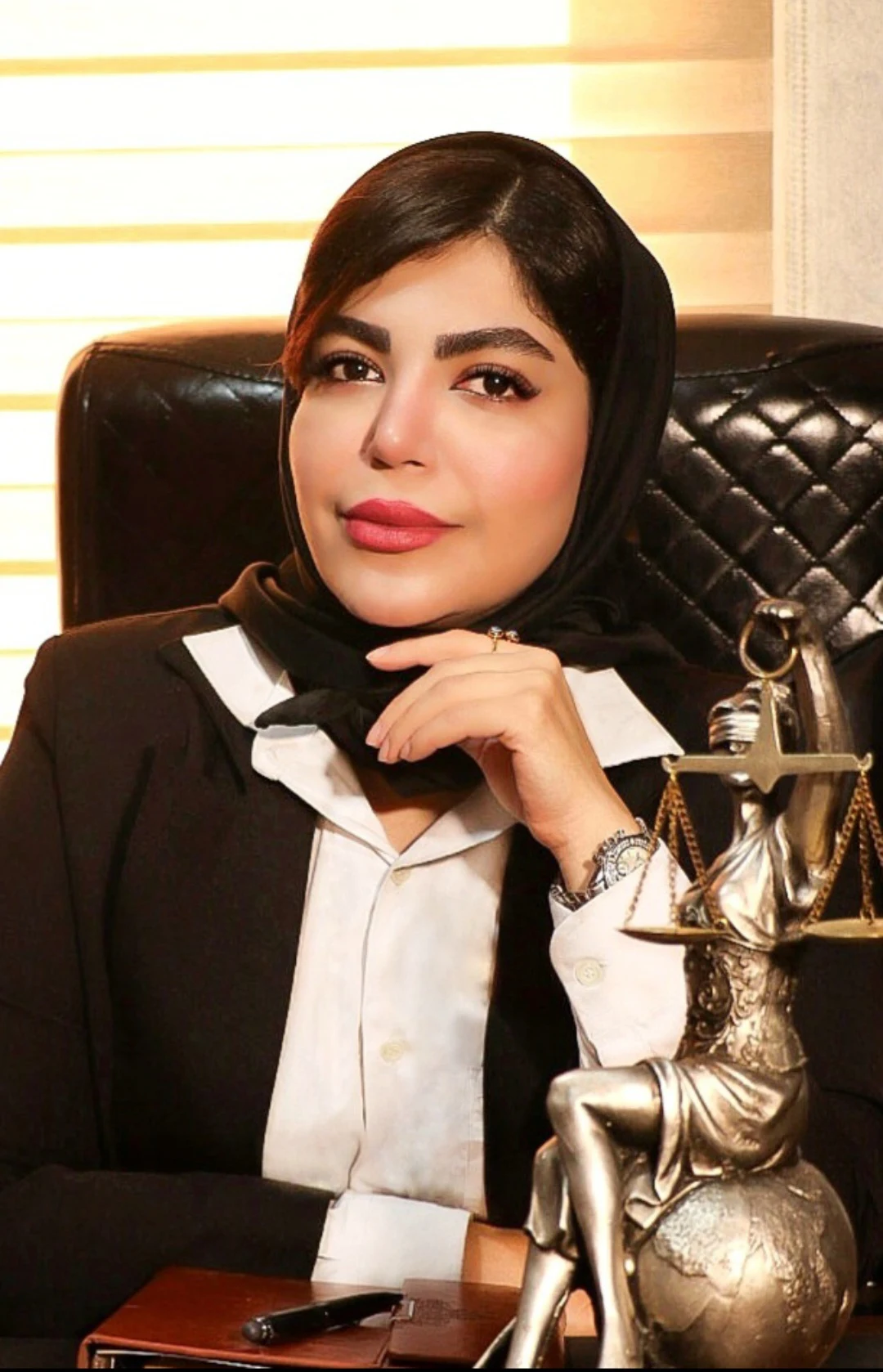 وکیل پایه یک دادگستری سحر طاهری - تصویر 2