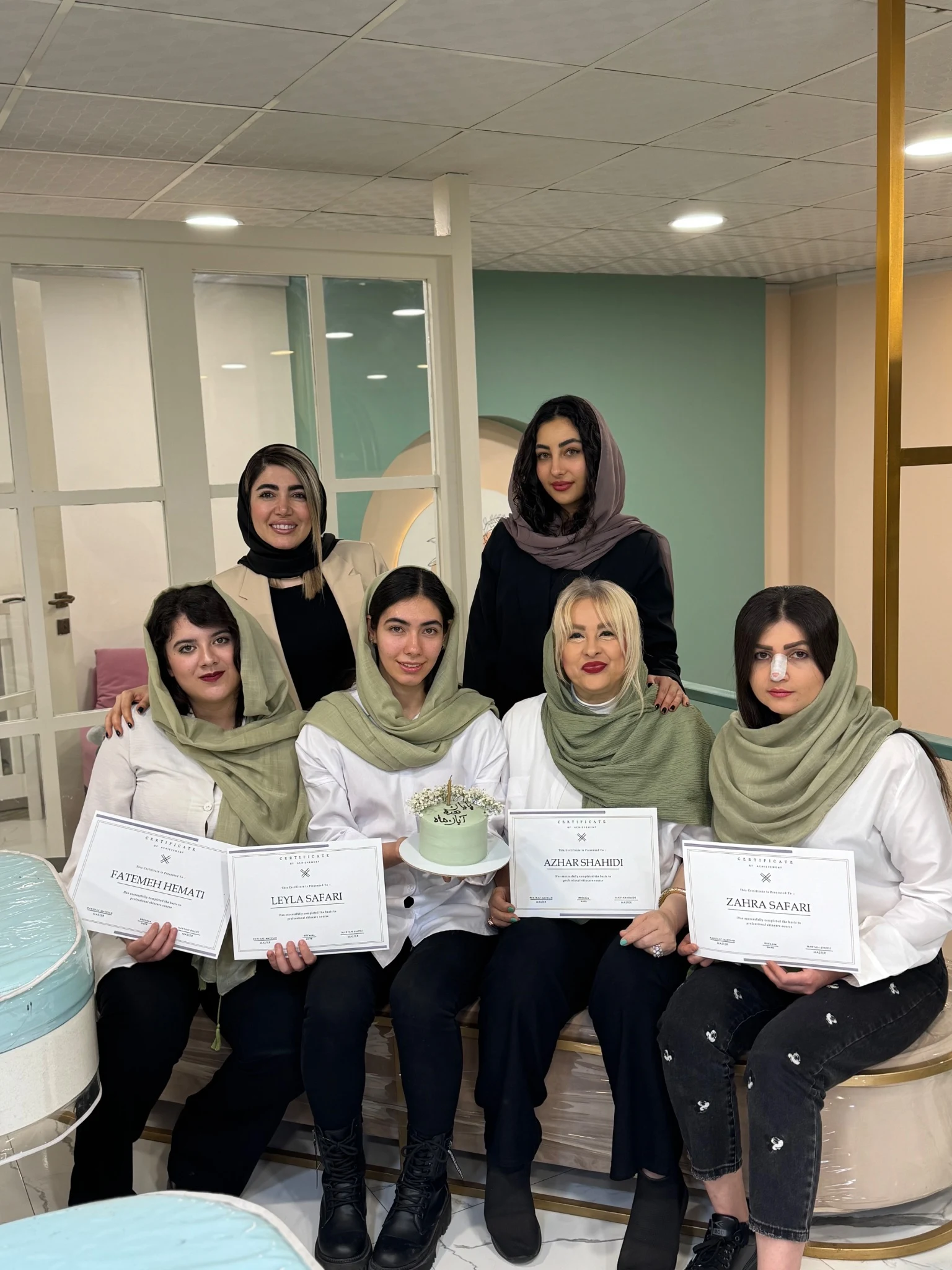 آکادمی درمان پوست پریناز - تصویر 5