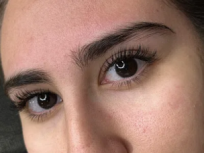 خدمات تخصصی اکستنشن مژه در قزوین
