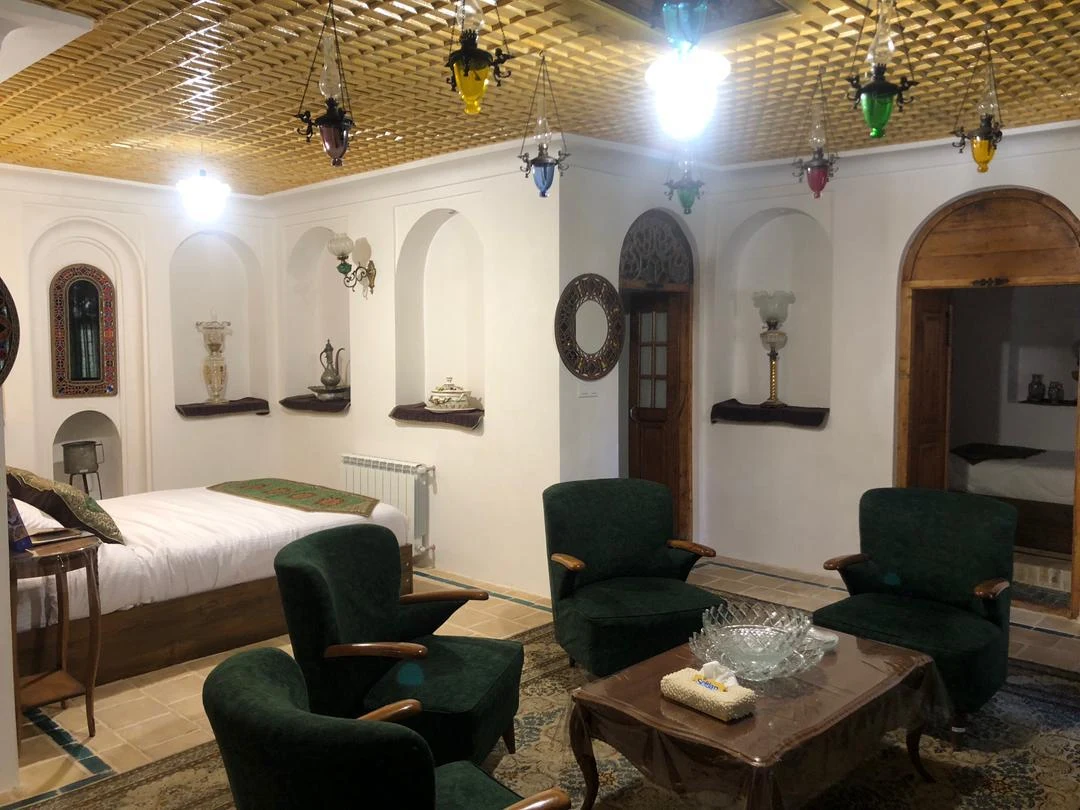 هتل سنتی نبوی