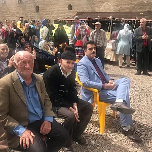 مرکز سالمندان پدربزرگها