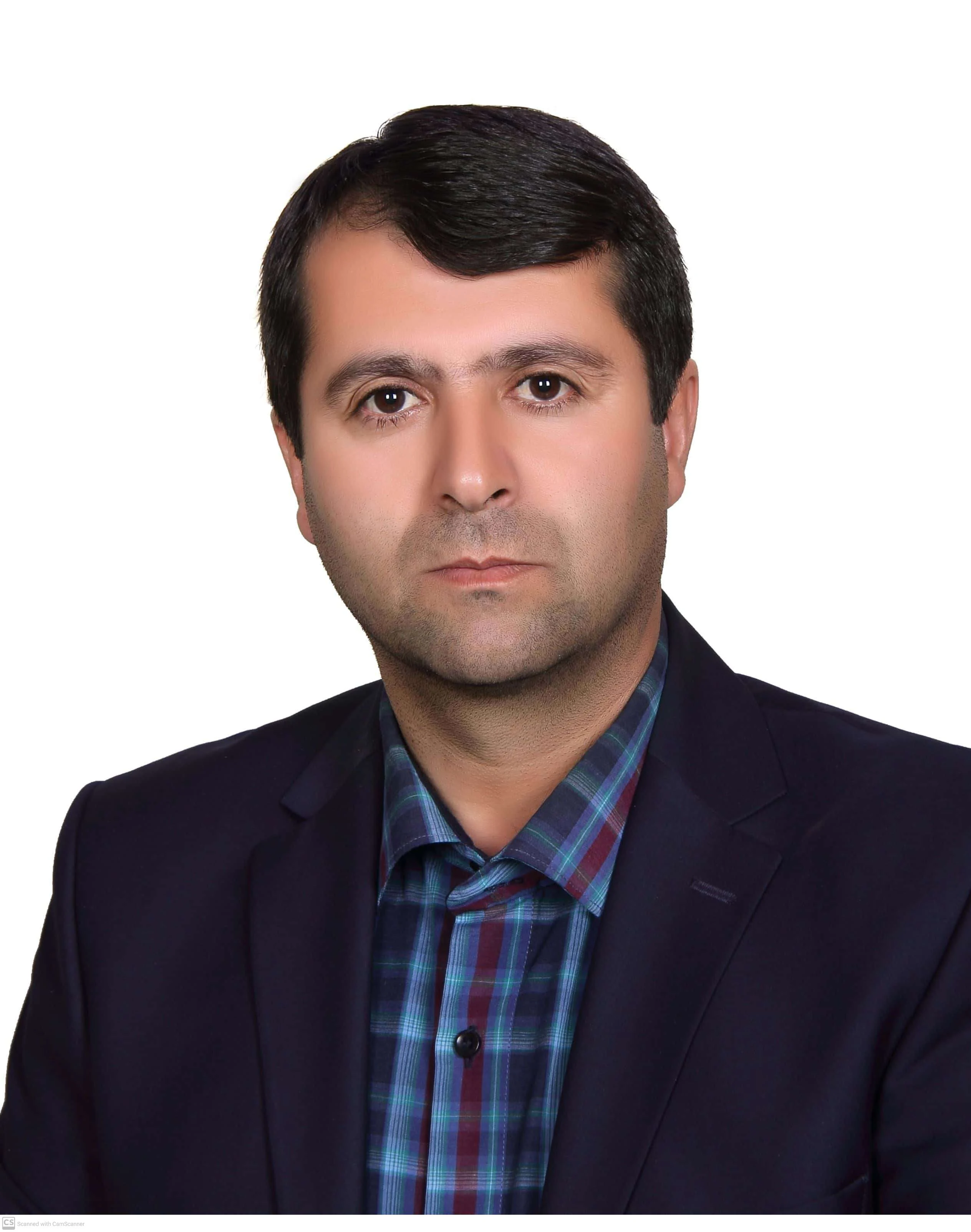 وکیل علی رستمی