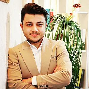 وکیل آرش صفری