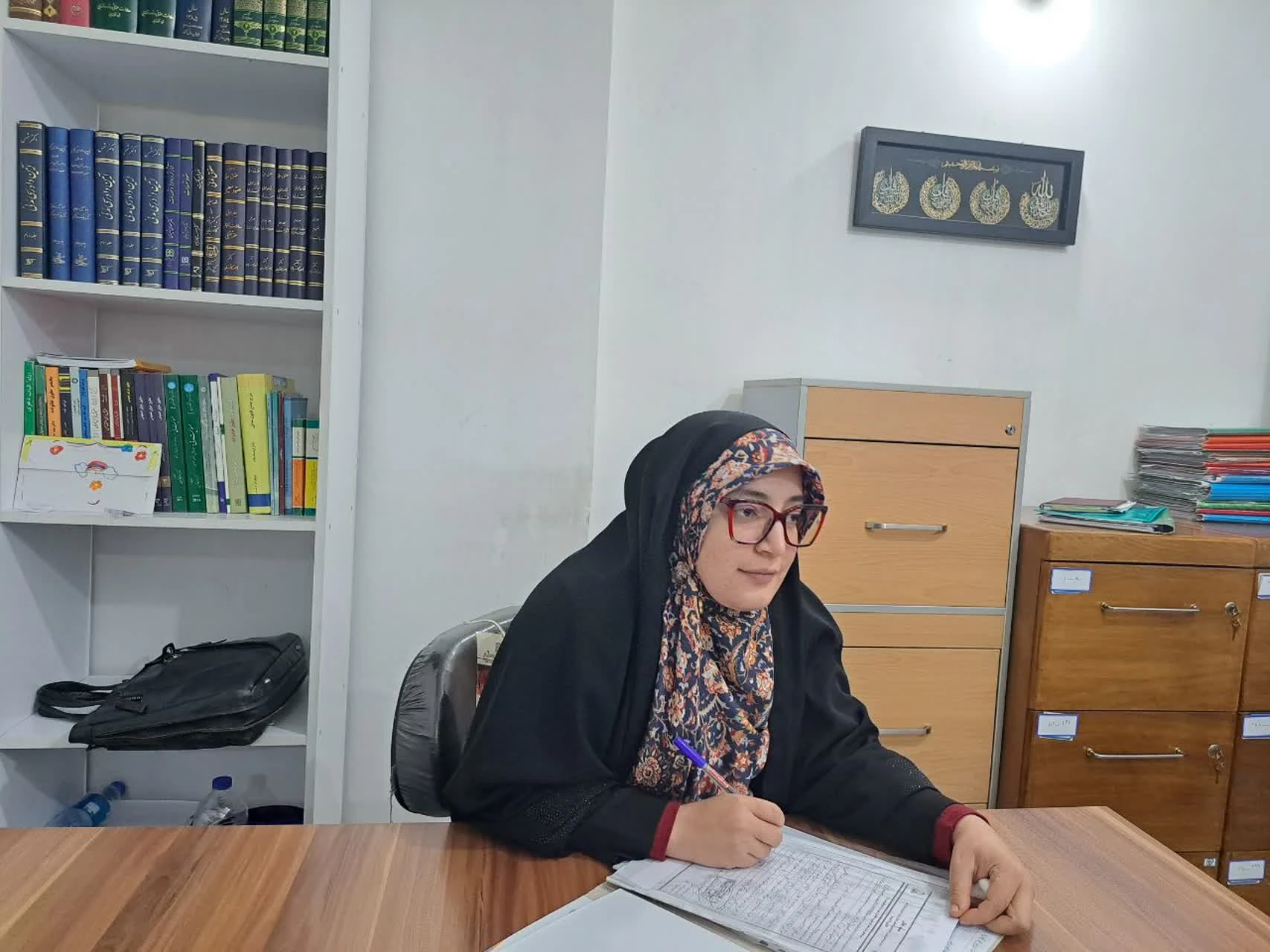 زهرا بهزاد وکیل دادگستری