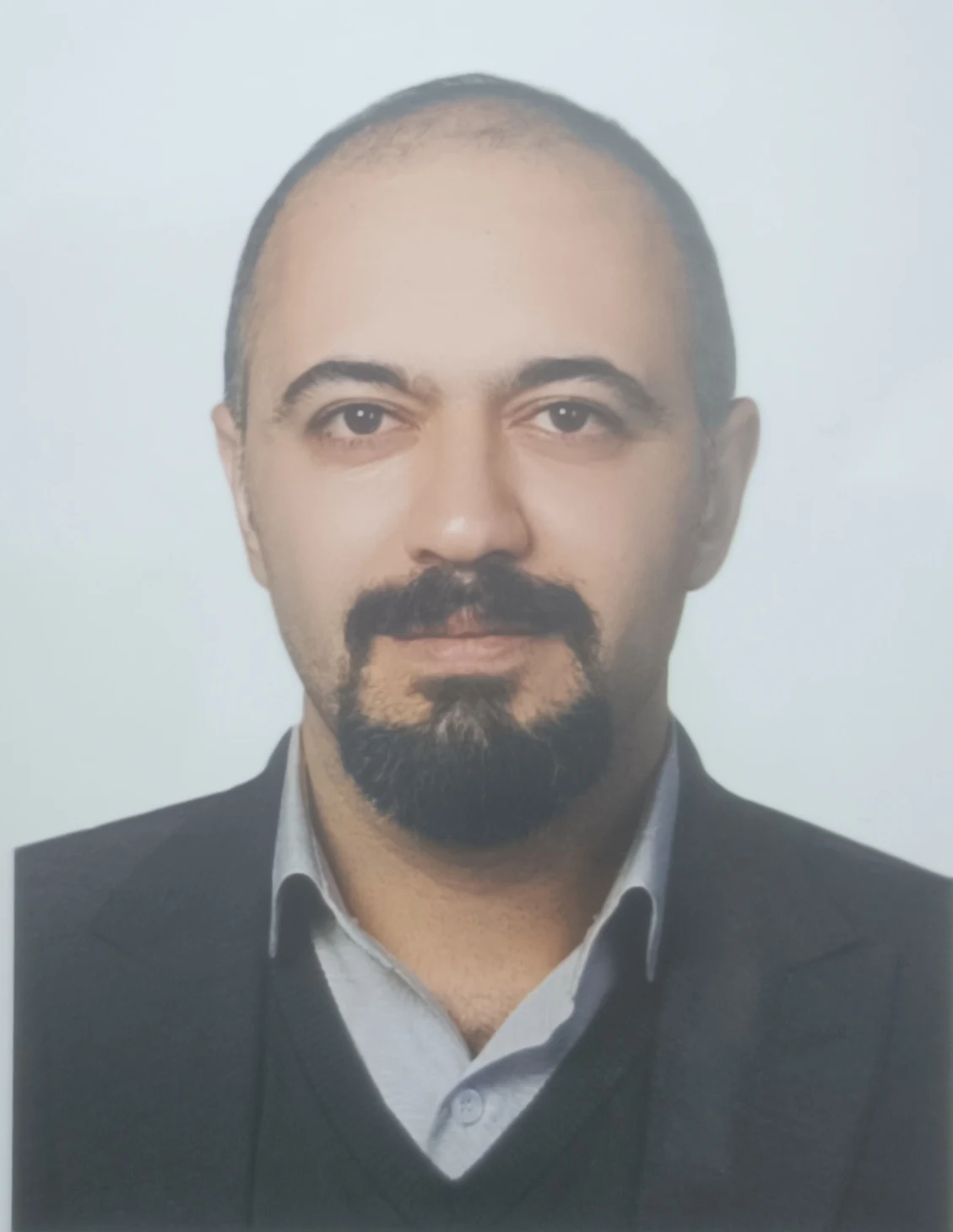 وکیل پایه یک دادگستری مجتبی عباسی - دفتر وکالت در زنجان - تصویر 2