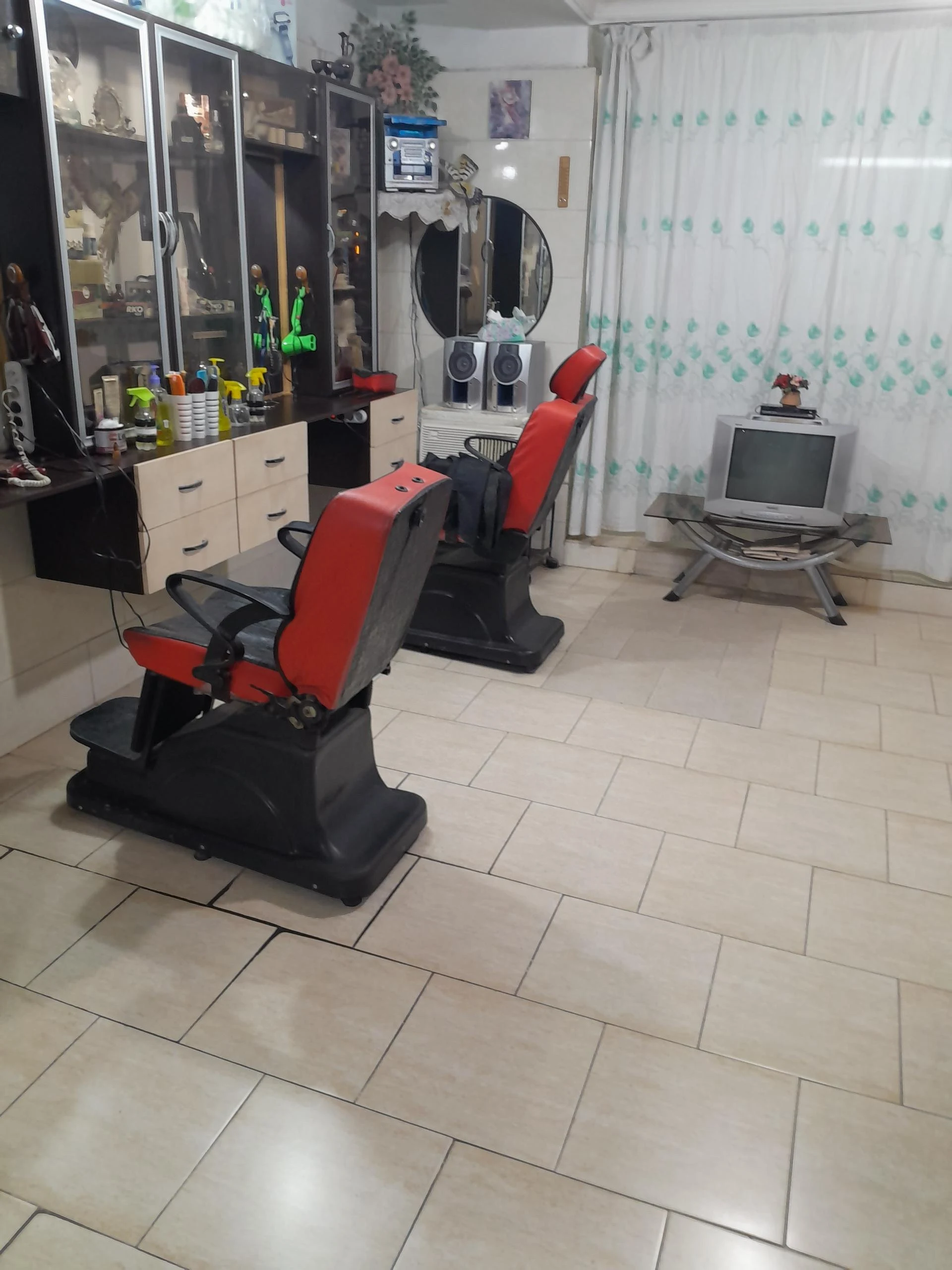 ارایشگاه عسل گیسو - خانه سالمندان در زنجان