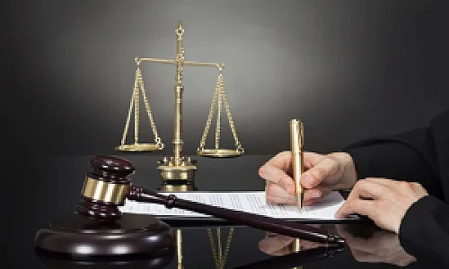وکیل دادگستری حسین موسوی