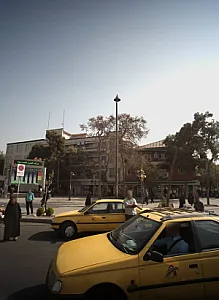 نانوایی وشیرینی فروشی