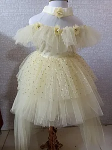 خیاطی  تخصصی کودک(مزون کودک شکوفه ها)