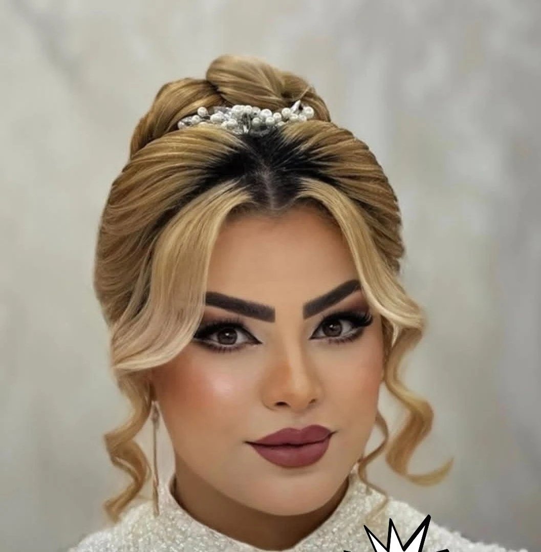 میکاپ و شنیون و رنگ ومش فاطمه - آرایشگاه زنانه در یزد