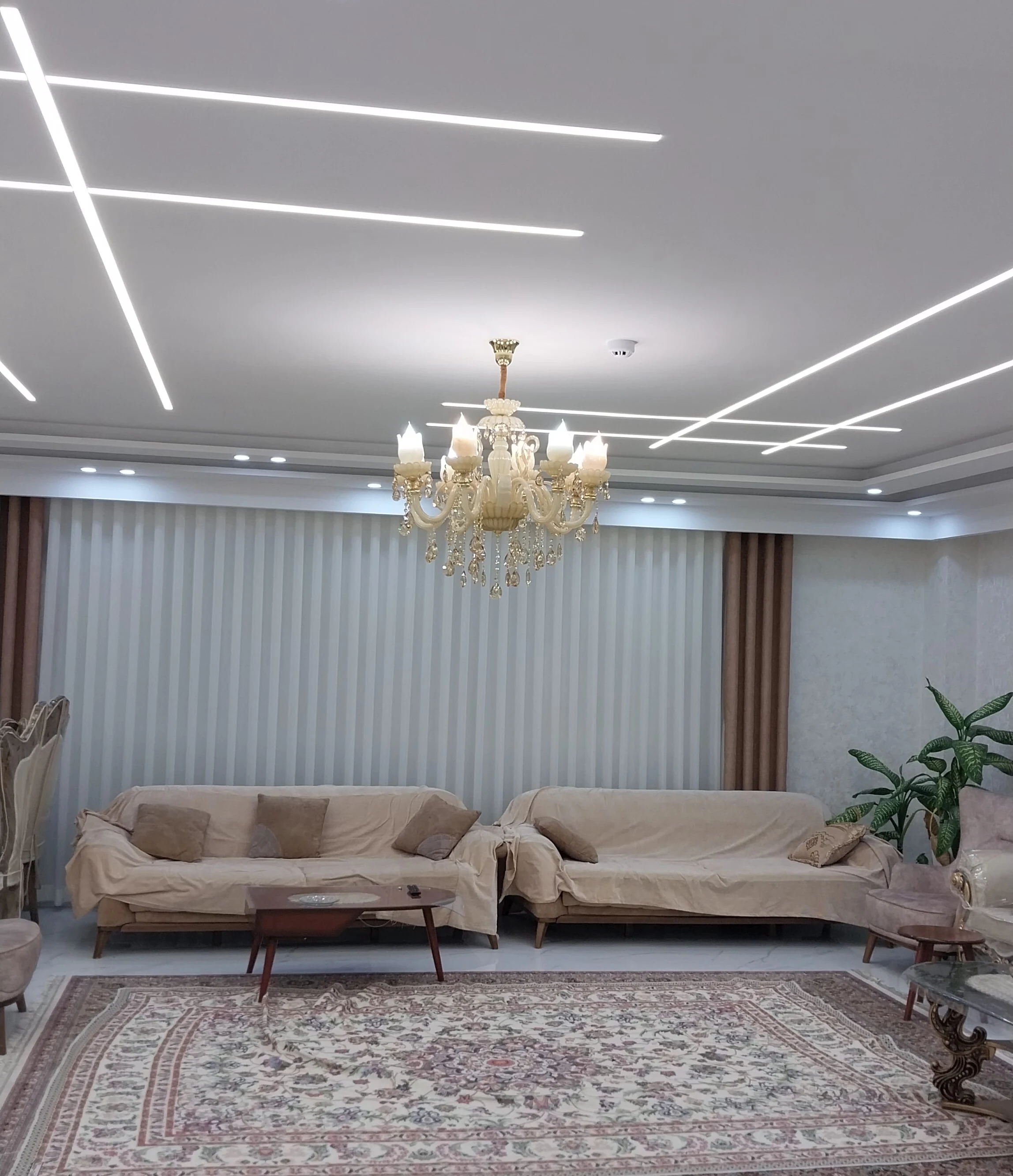 خدمات تخصصی لوستر پیله ور - برق‌کار ساختمان در همدان - تصویر 5