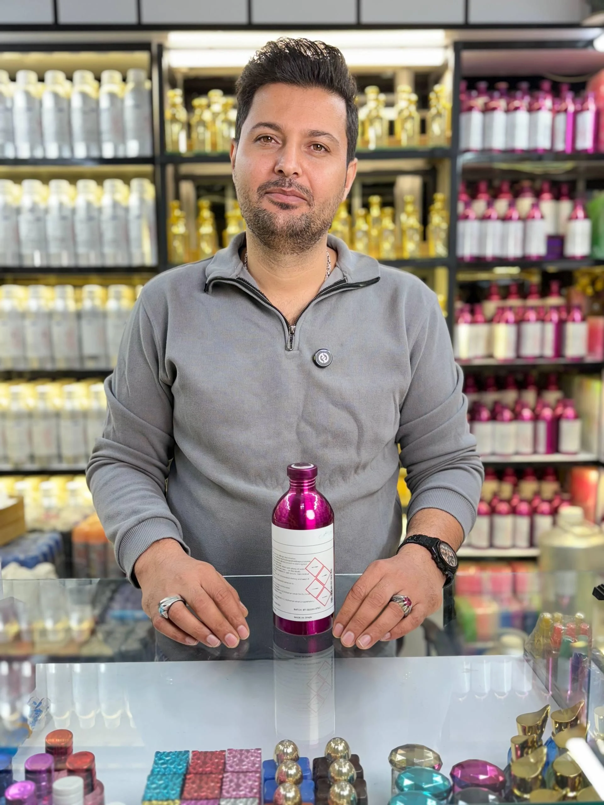فروشگاه عطر و ادکلن وزرا شعبه همدان - تصویر 2
