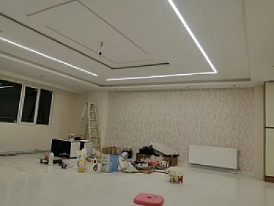 گچ کاری و نقاشی ساختمان حسینی