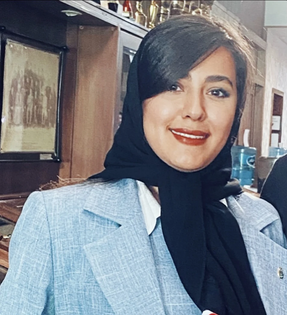 وکیل پایه یک دادگستری محدثه فراهانی - مشاور حقوقی در اراک - تصویر 2