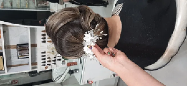 سالن زیبایی گل و آموزشگاه گل رز