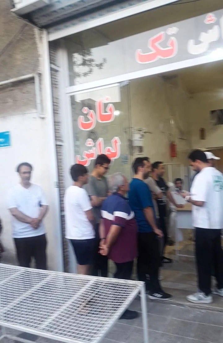 نان‌ لواش‌ تک