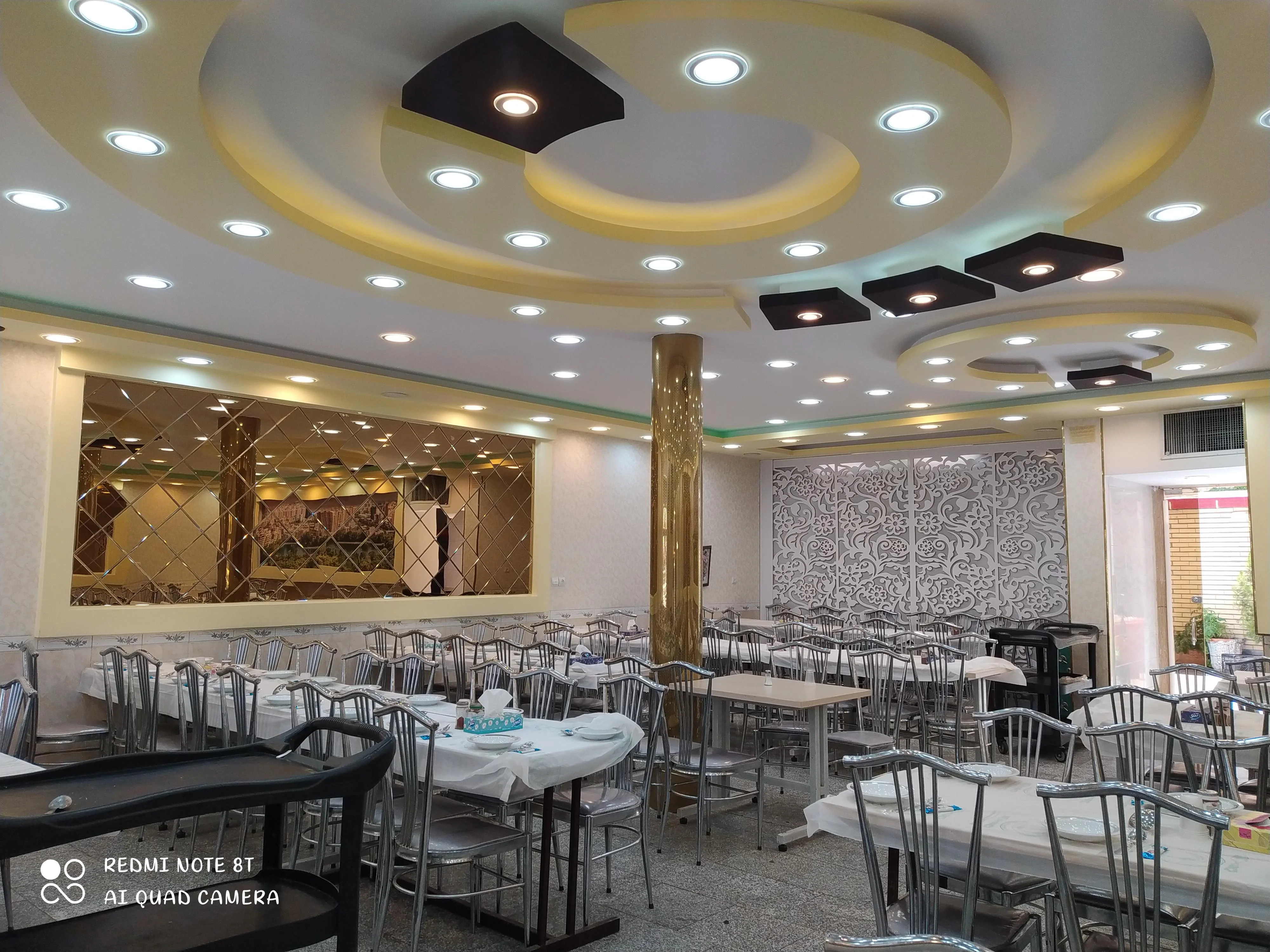 پذیرایی مروارید طلایی