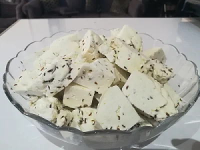 پنیر محلی زیره ای هادی گنجی