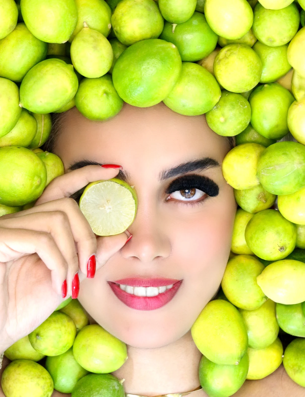 مژه کار - آرایشگاه زنانه در ارومیه - تصویر 3