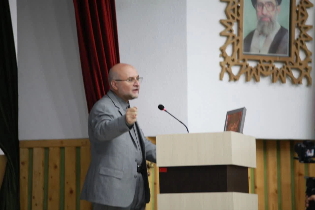 محمد شمسی گمچی وکیل دیوان عدالت اداری - تصویر 4