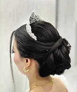 سالن زیبایی عروس پایتخت