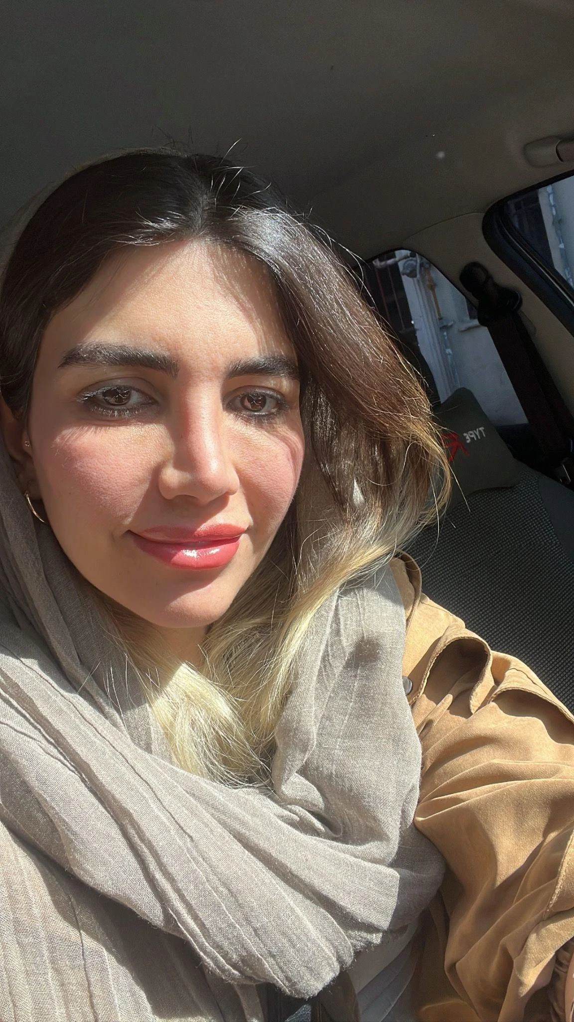 متخصص رنگ و لایت محبوبه
