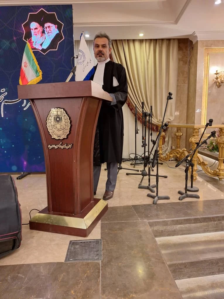 وکیل پایه یک دادگستری امیر ارکاک - تصویر 4