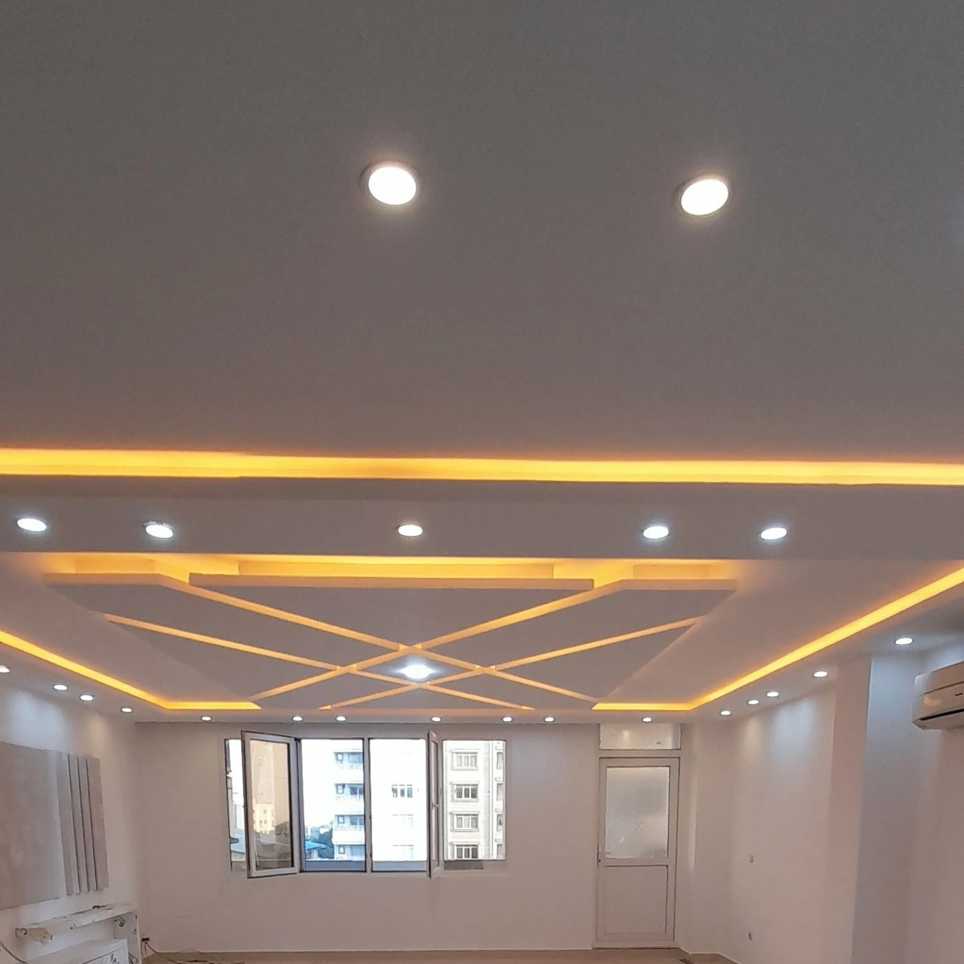 خدمات نقاشی ساختمان وحید