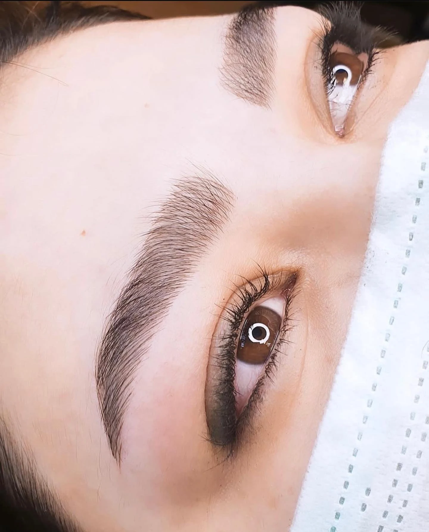 سالن زیبایی و عروس آذر