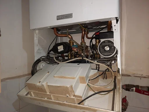 خدمات فنی آذرگستر (تعمیر پکیج)