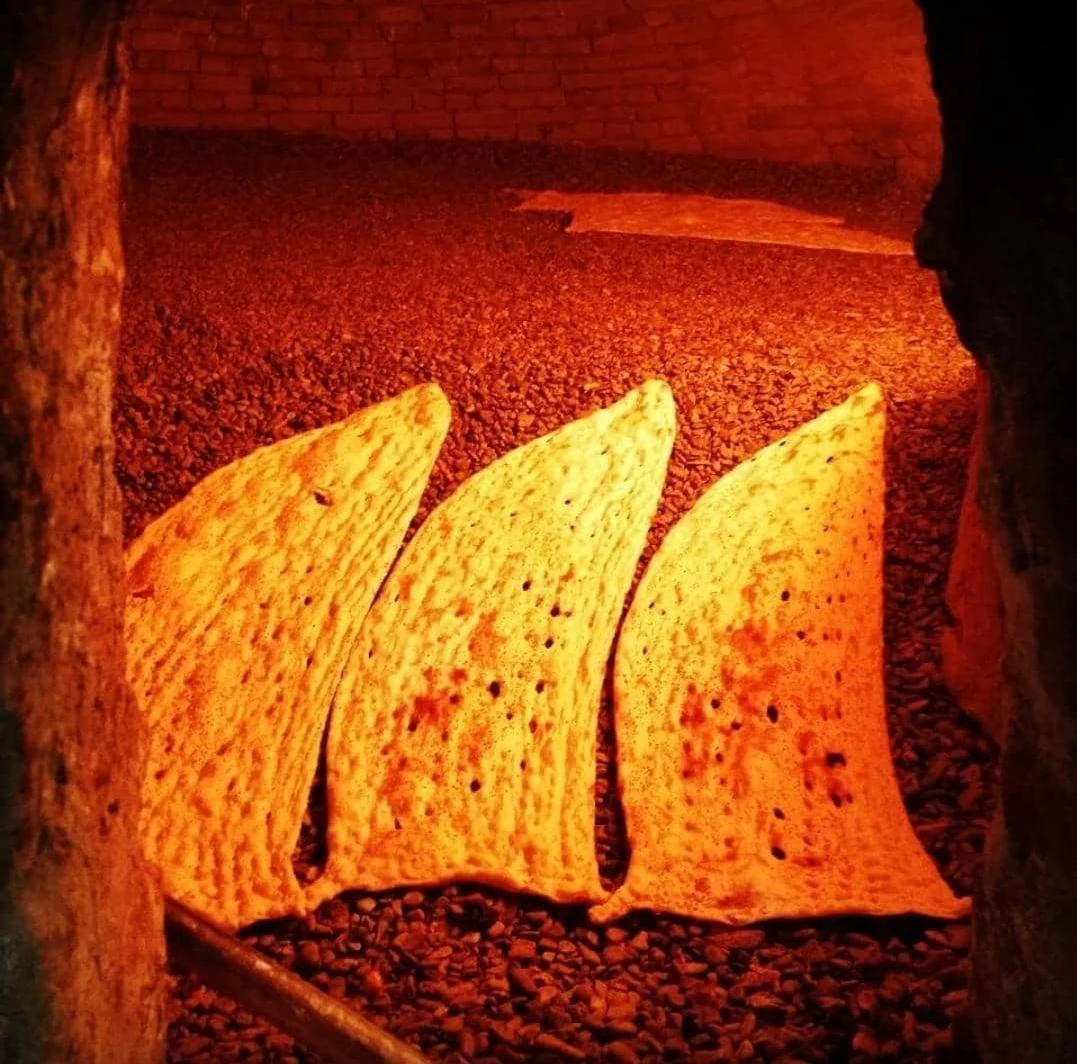نانوایی سنگک سنتی زعفرانیه