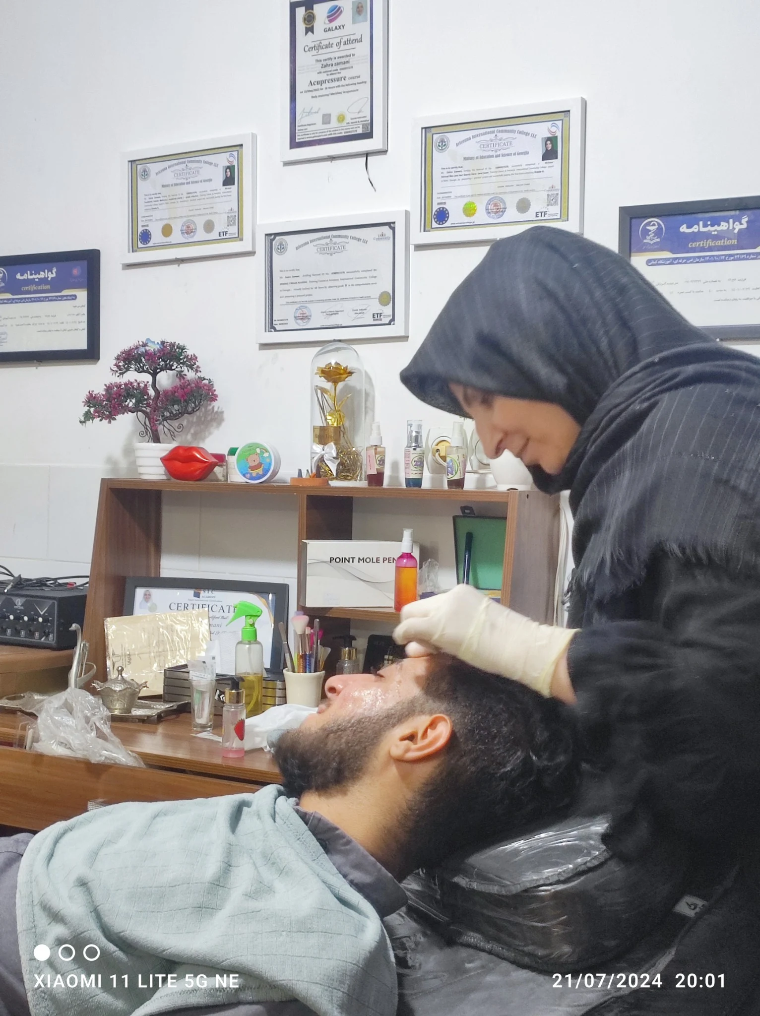 کلبه زیبایی سلامتی جادو طبیعت سبز - تصویر 5