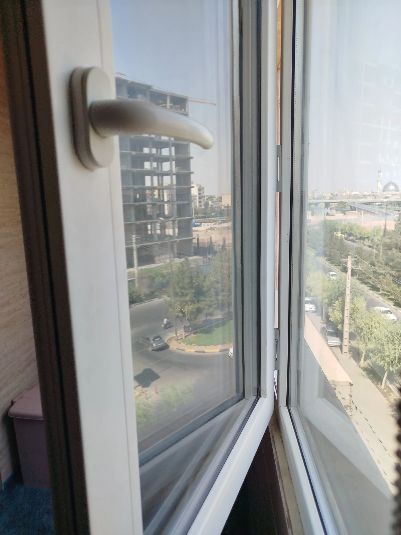 تعمیرات تخصصی درب و پنجره دوجداره