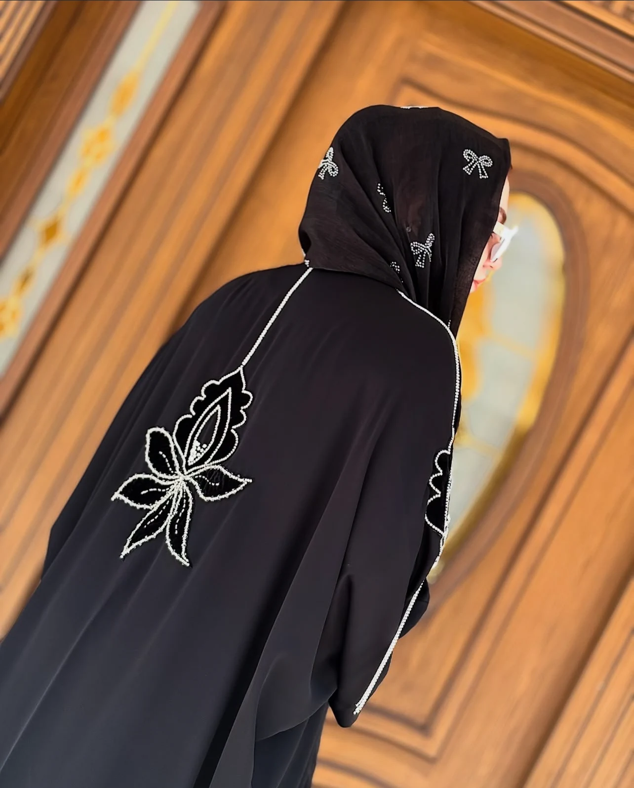عبا و چادر عربی دیبا قم (محمد زینی پور)