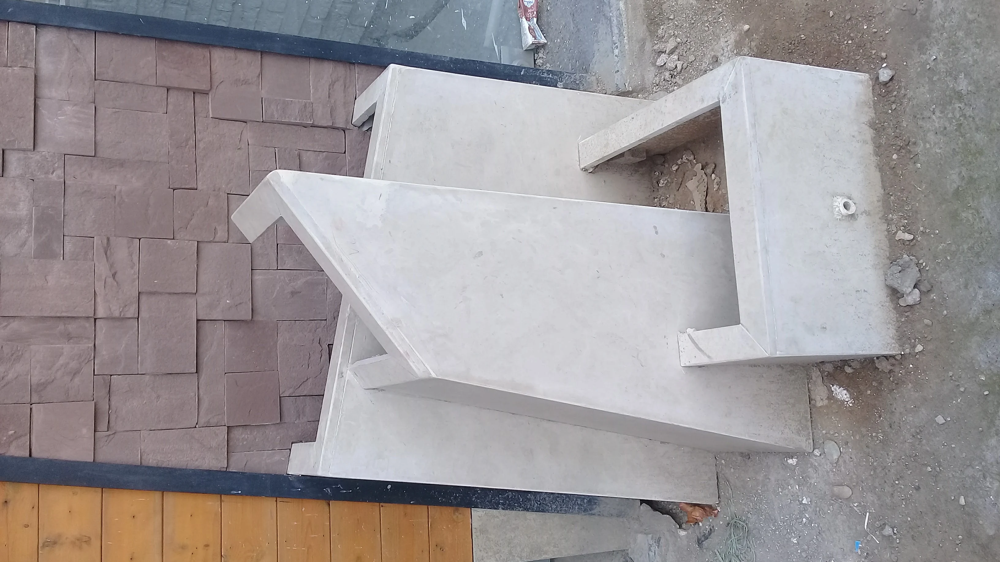 سنگ کاری نما ساختمان ساسانی - تصویر 2
