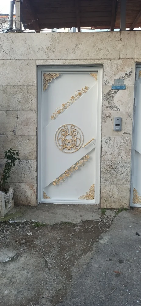 گچ کاری و نقاشی ساختمان مزین - تصویر 2
