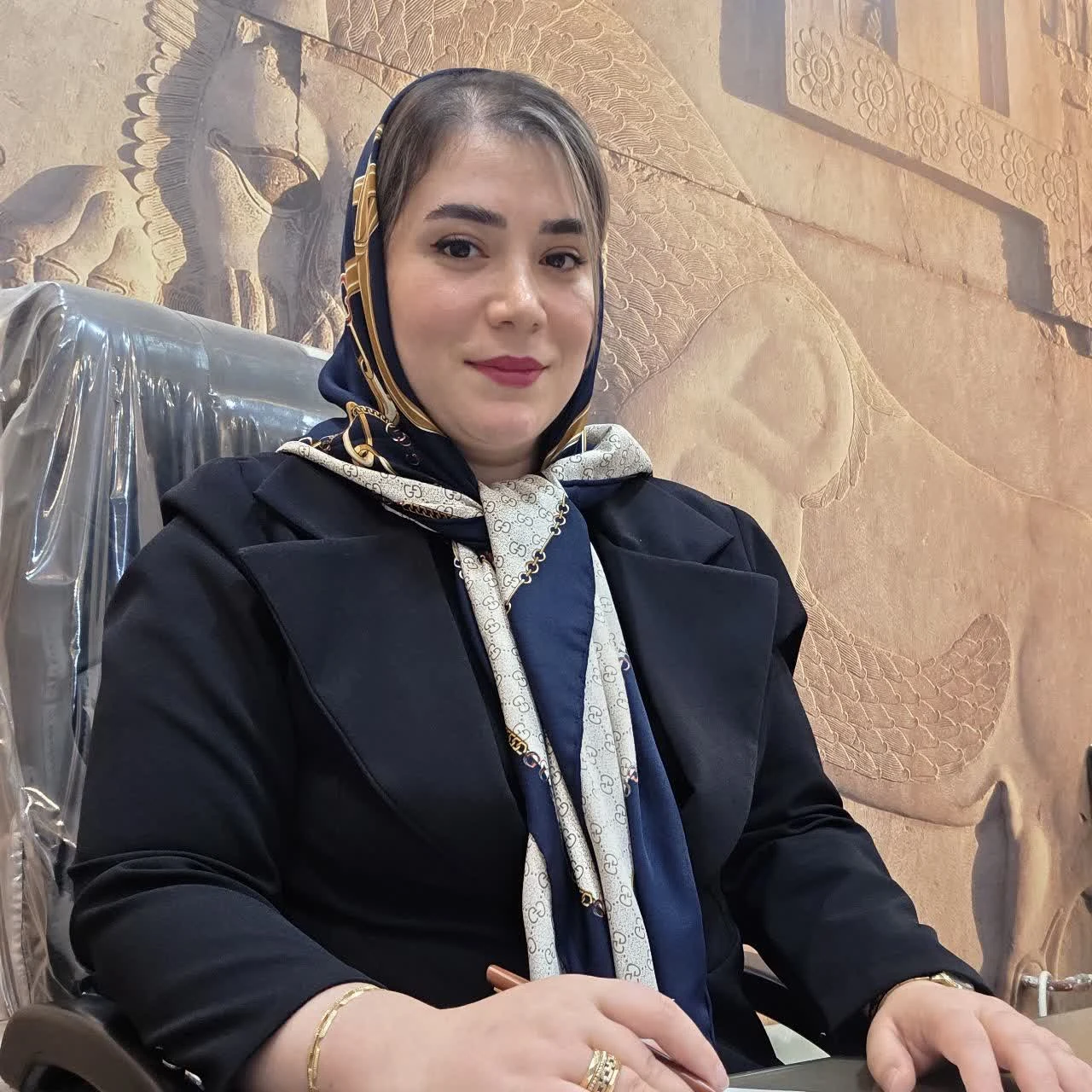 وکیل مریم بزرگی جیرهنده