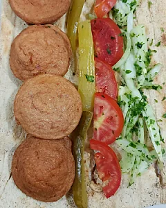 ساندویچی کتلت لاهیجان